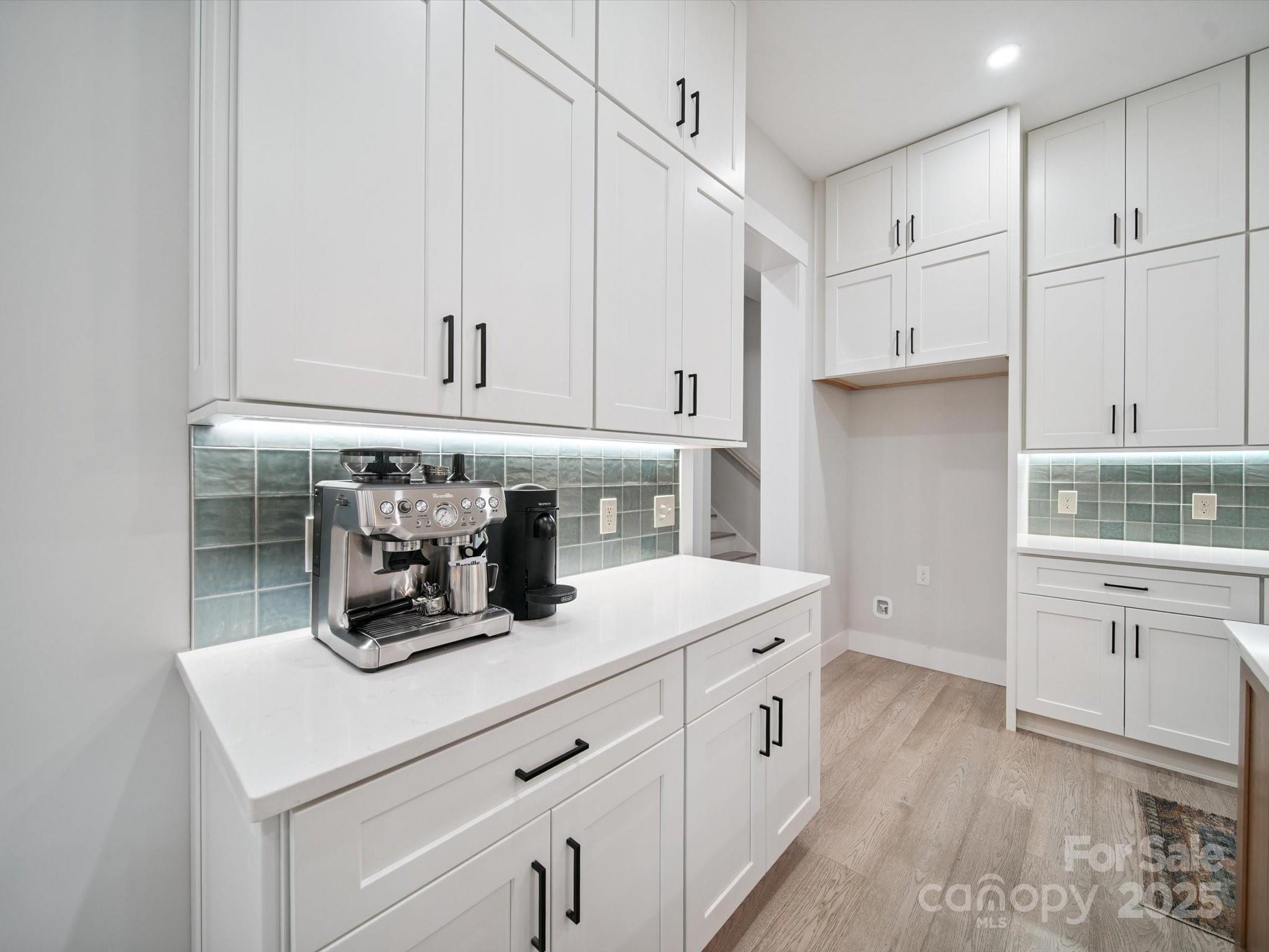 2108 Lakeview Circle Matthews, NC 28105 - Photo 16 of 48