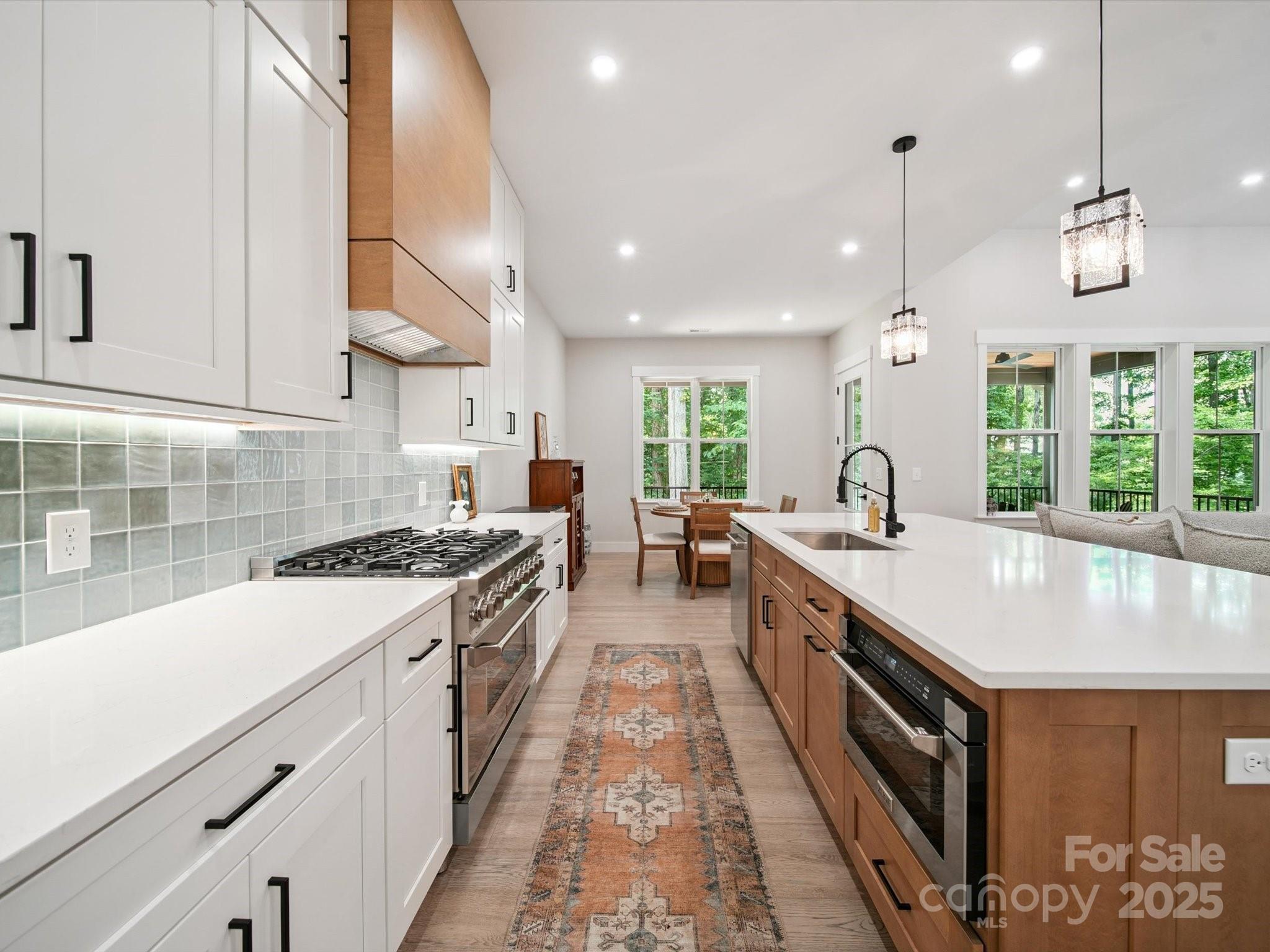 2108 Lakeview Circle Matthews, NC 28105 - Photo 17 of 48