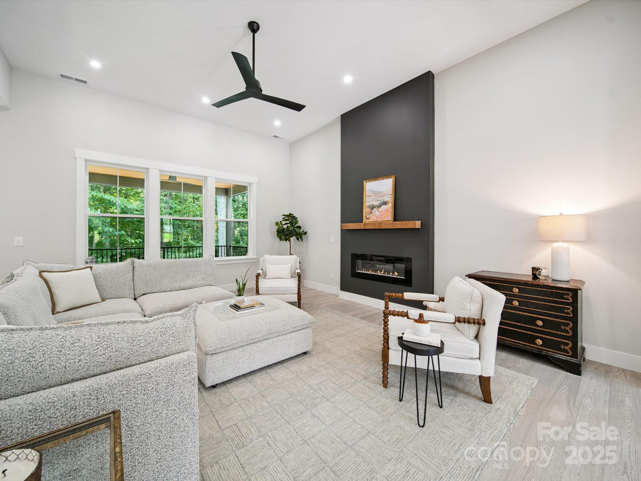 2108 Lakeview Circle Matthews, NC 28105 - Photo 6 of 48