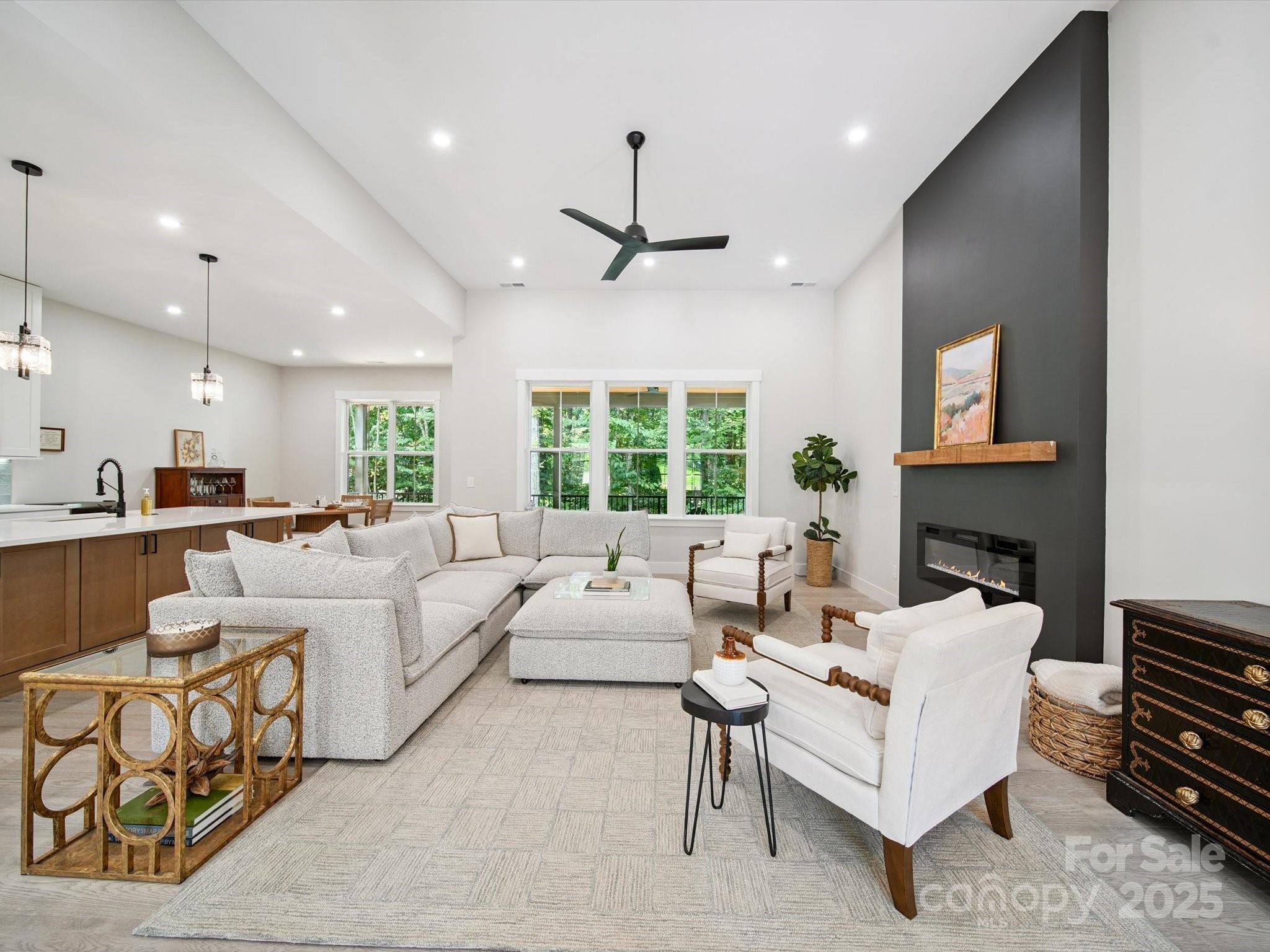 2108 Lakeview Circle Matthews, NC 28105 - Photo 9 of 48