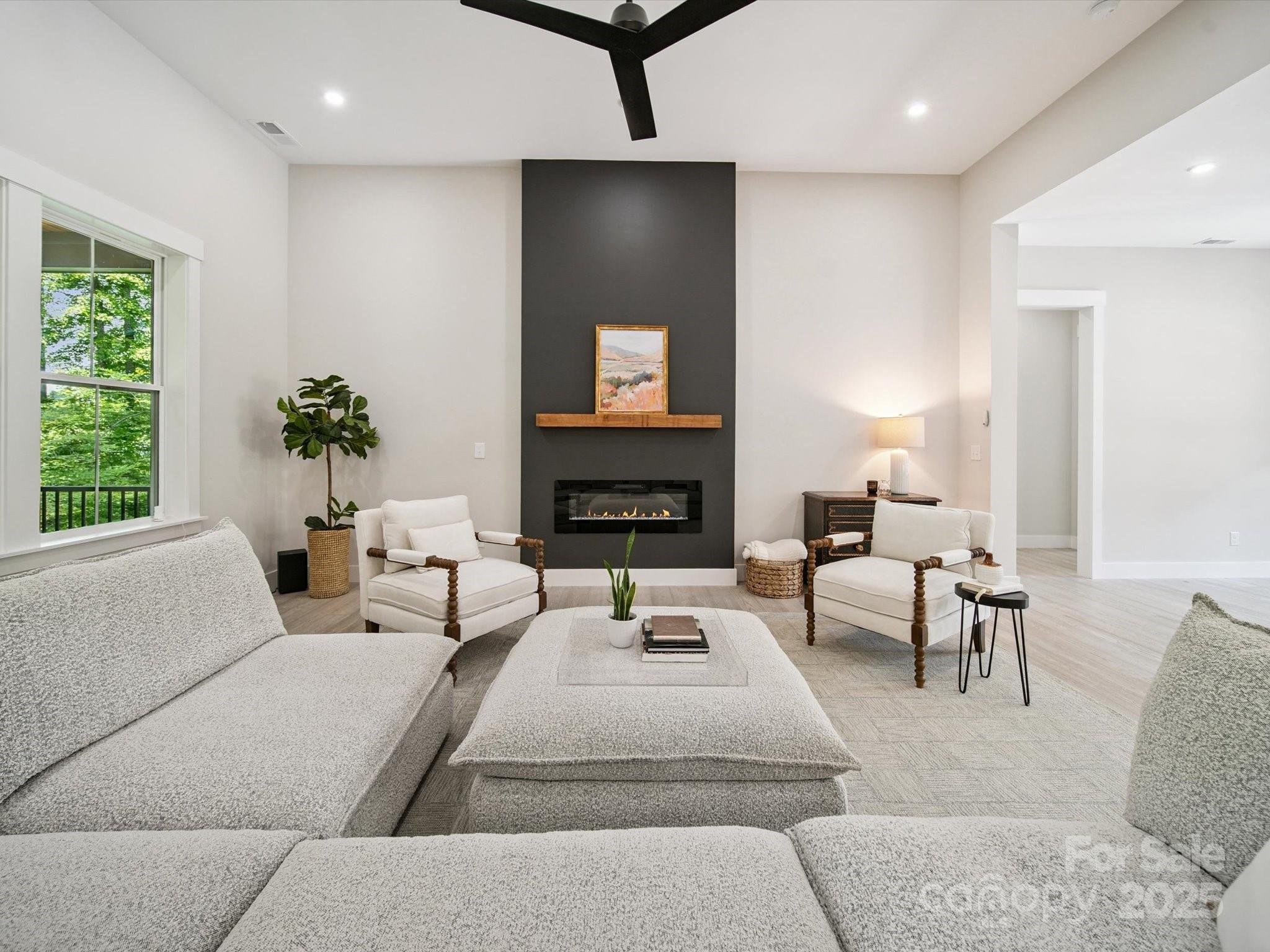 2108 Lakeview Circle Matthews, NC 28105 - Photo 10 of 48