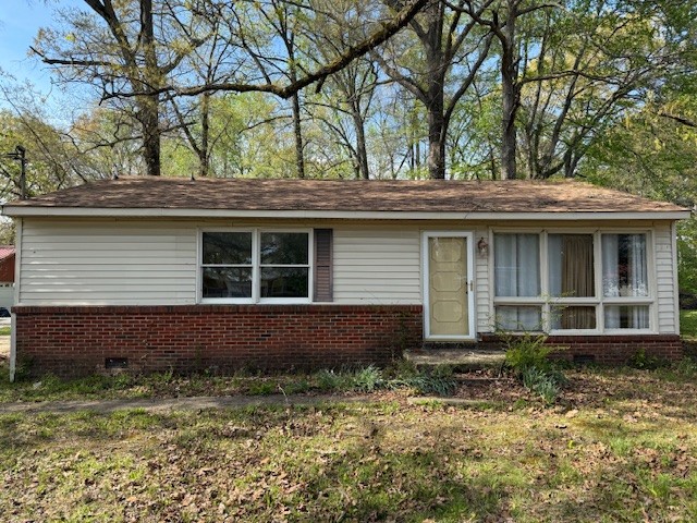 205 Tulsa Avenue Tullahoma, TN 37388 - Photo 1 of 1 a front view of a house with a yard