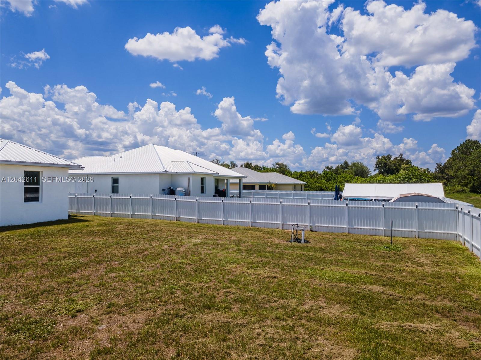 365 Ranier Avenue Lehigh Acres, FL 33974 - Photo 38 of 50
