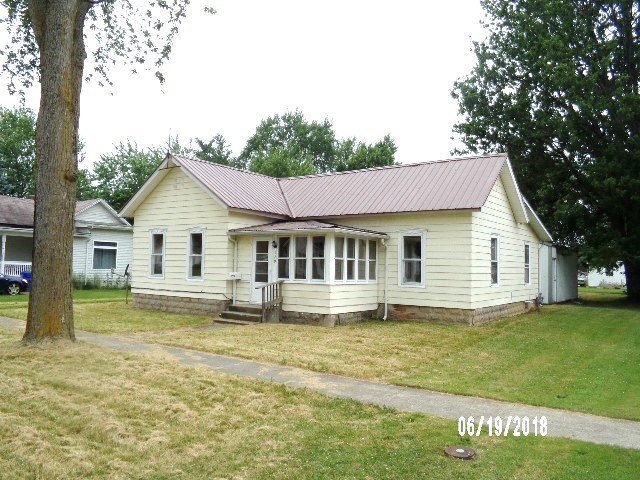 129 West Cherry Street Butler, IN 46721 - Photo 1 of 23