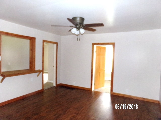 129 West Cherry Street Butler, IN 46721 - Photo 6 of 23