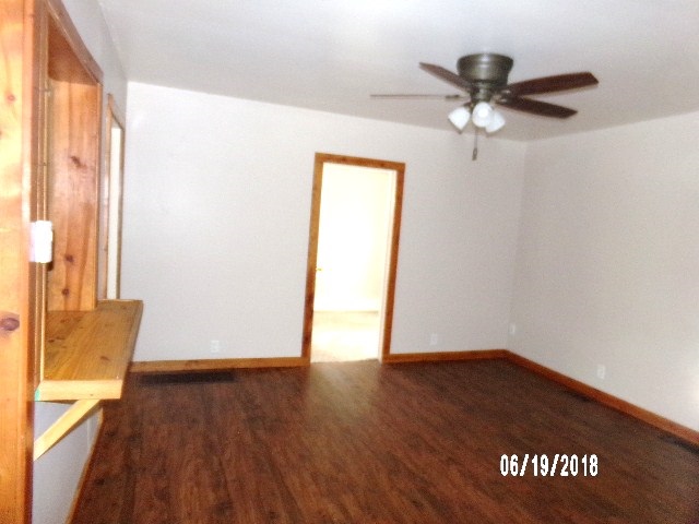 129 West Cherry Street Butler, IN 46721 - Photo 7 of 23