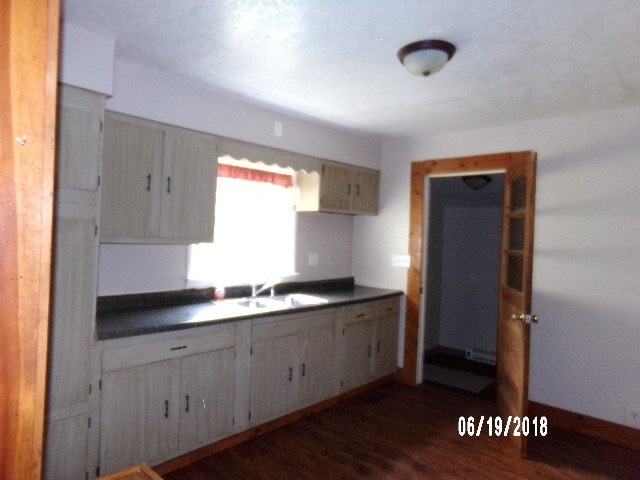 129 West Cherry Street Butler, IN 46721 - Photo 8 of 23