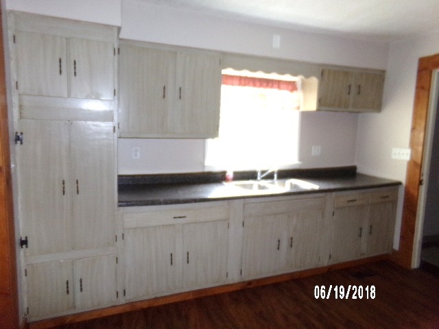 129 West Cherry Street Butler, IN 46721 - Photo 10 of 23