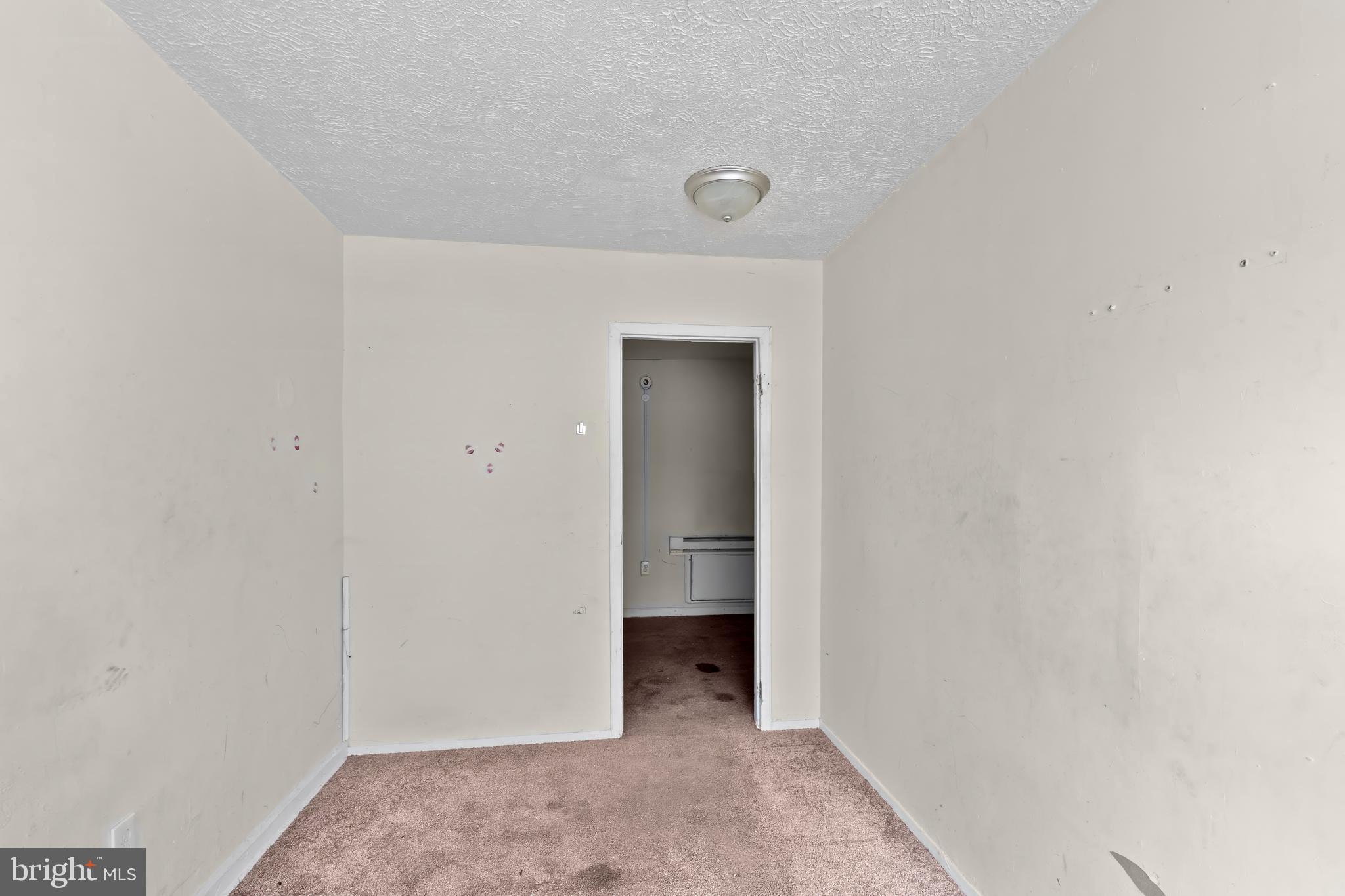 968 Mt Olivet Road Northeast Washington, DC 20002 - Photo 10 of 16 a view of an empty room