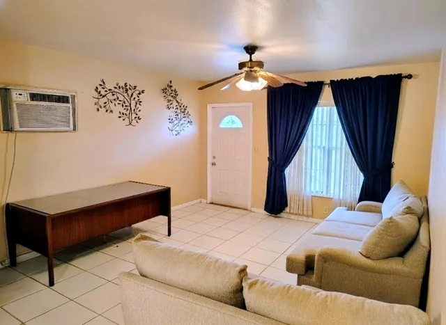 $2,500 | 324 Northwest 3rd Street, Deerfield Beach, FL 33441
