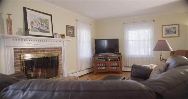 71 George Street Cumberland, RI 02864 - Photo 9 of 11 Gallery Image 9
