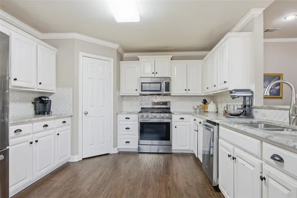 $319,950 | 1741 Elk River Road, Tyler, TX 75703