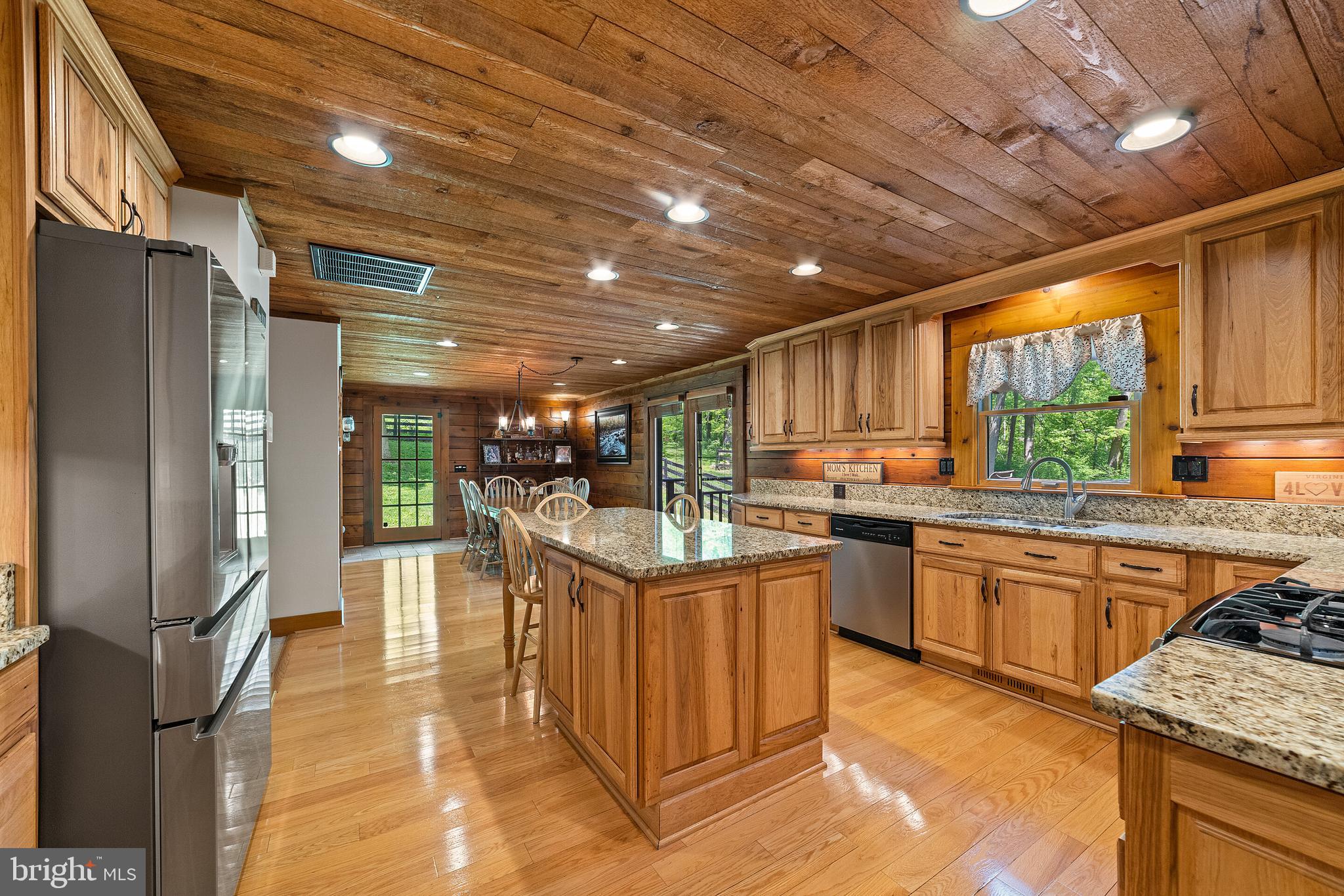 19315 Blue Ridge Mountain Road Bluemont, VA 20135 - Photo 36 of 75 Kitchen