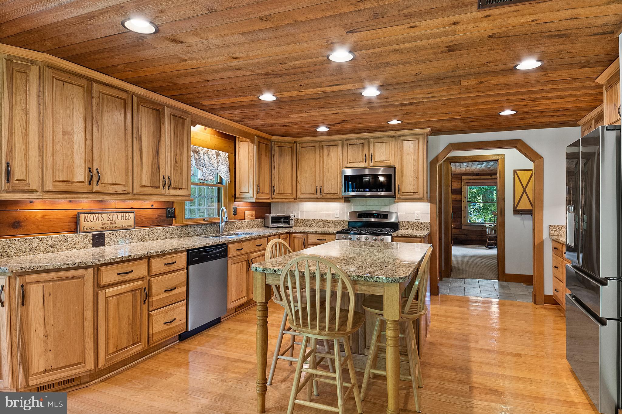 19315 Blue Ridge Mountain Road Bluemont, VA 20135 - Photo 38 of 75 Great Kitchen with Island and Hickory Cabinets