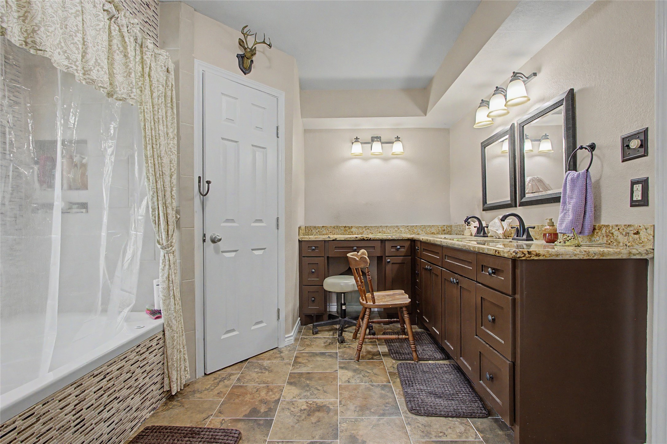 2549 River Ridge Conroe, TX 77385 - Photo 15 of 21