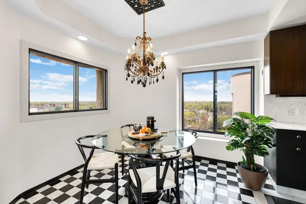 $1,049,700 | 3145 Dean Court, Unit 1100, Minneapolis, MN 55416
