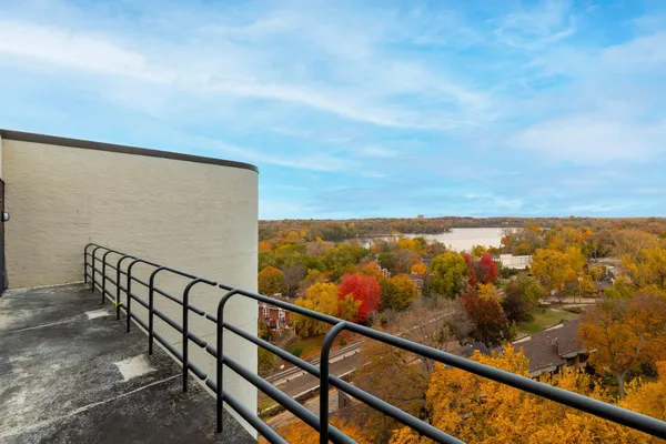 $1,049,700 | 3145 Dean Court, Unit 1100, Minneapolis, MN 55416
