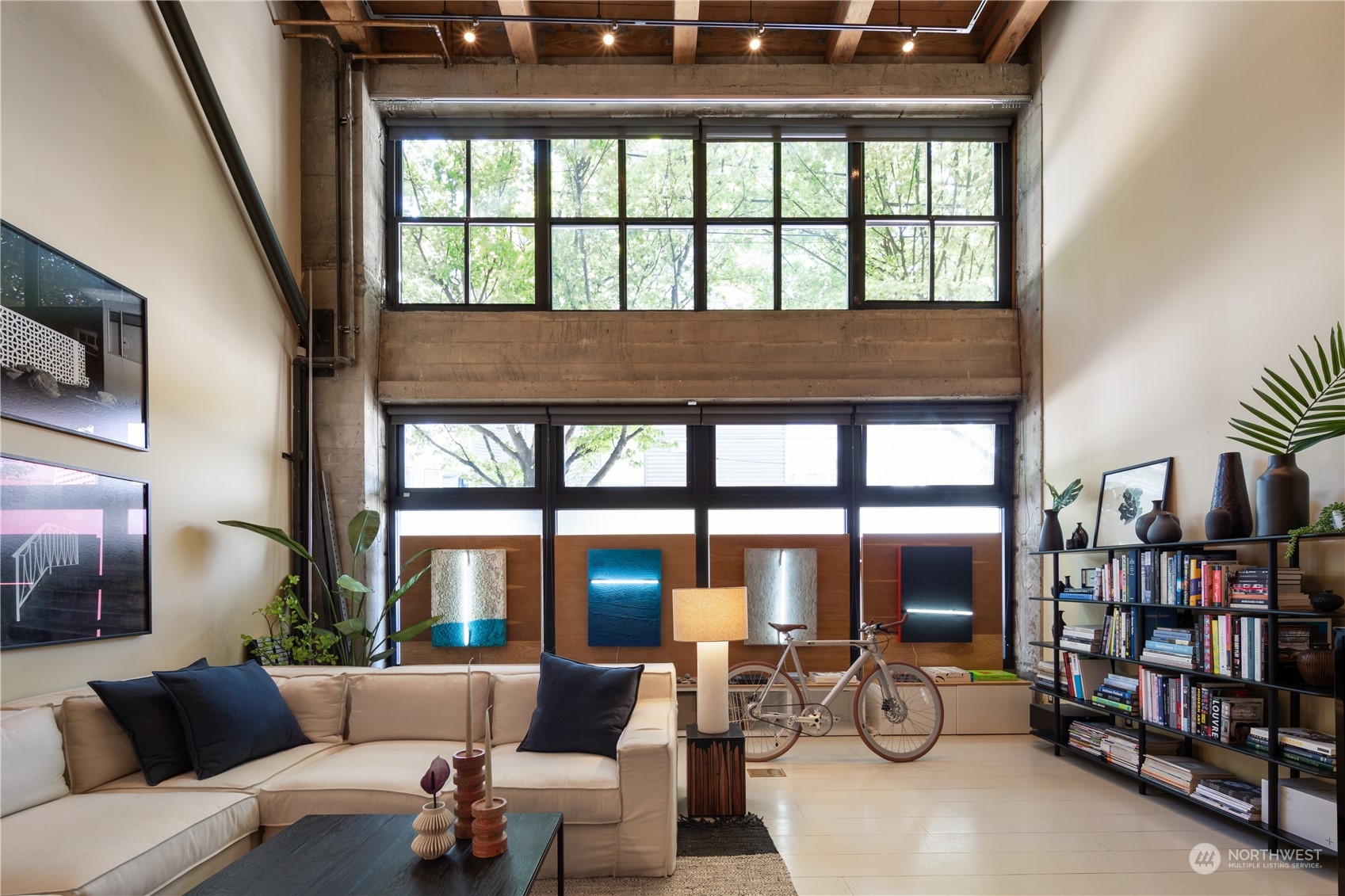 1100 East Union St Unit 1B  