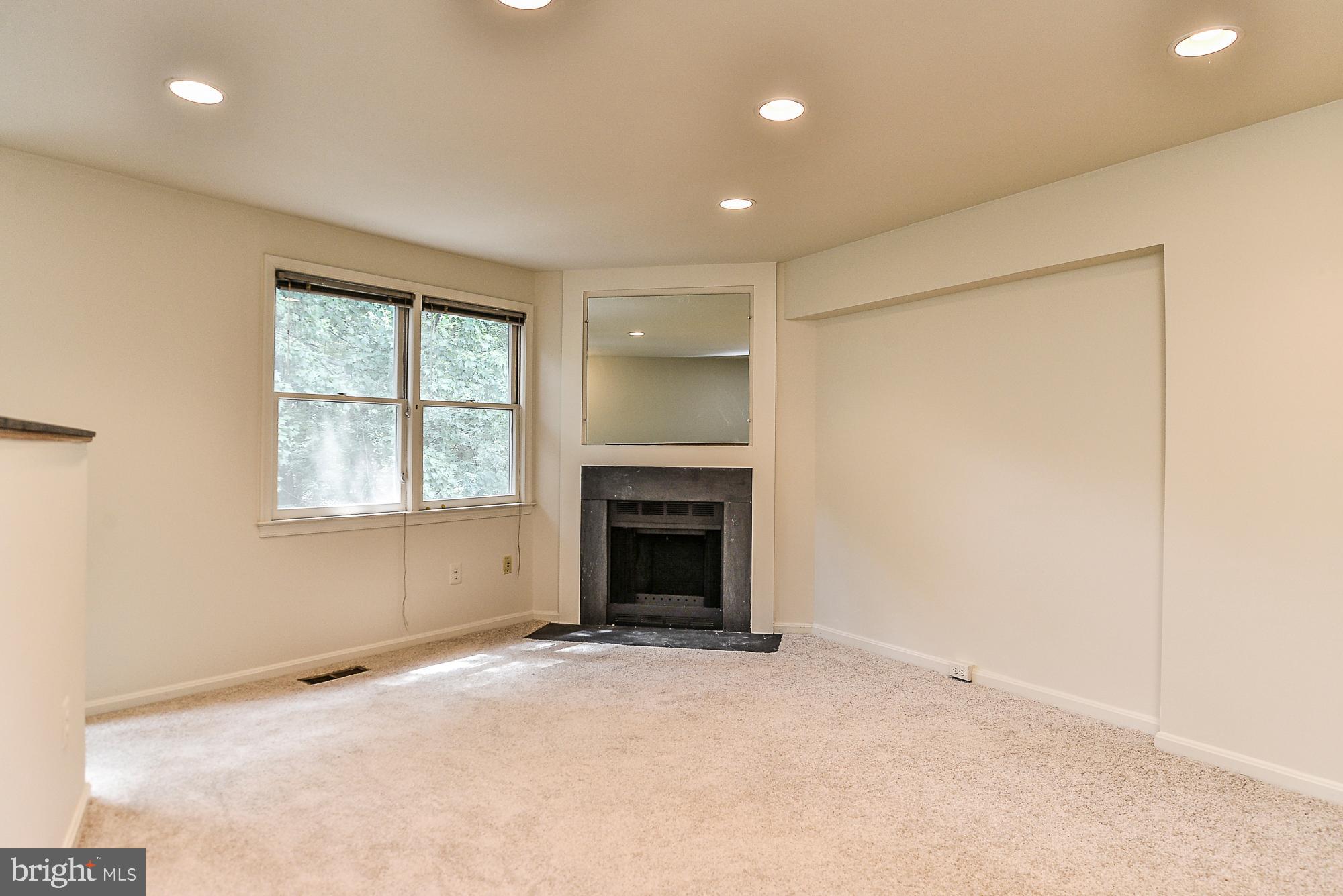2155 Whisper Way Reston, VA 20191 - Photo 14 of 32 Enormous Master suite w/ 2nd cozy fireplace!