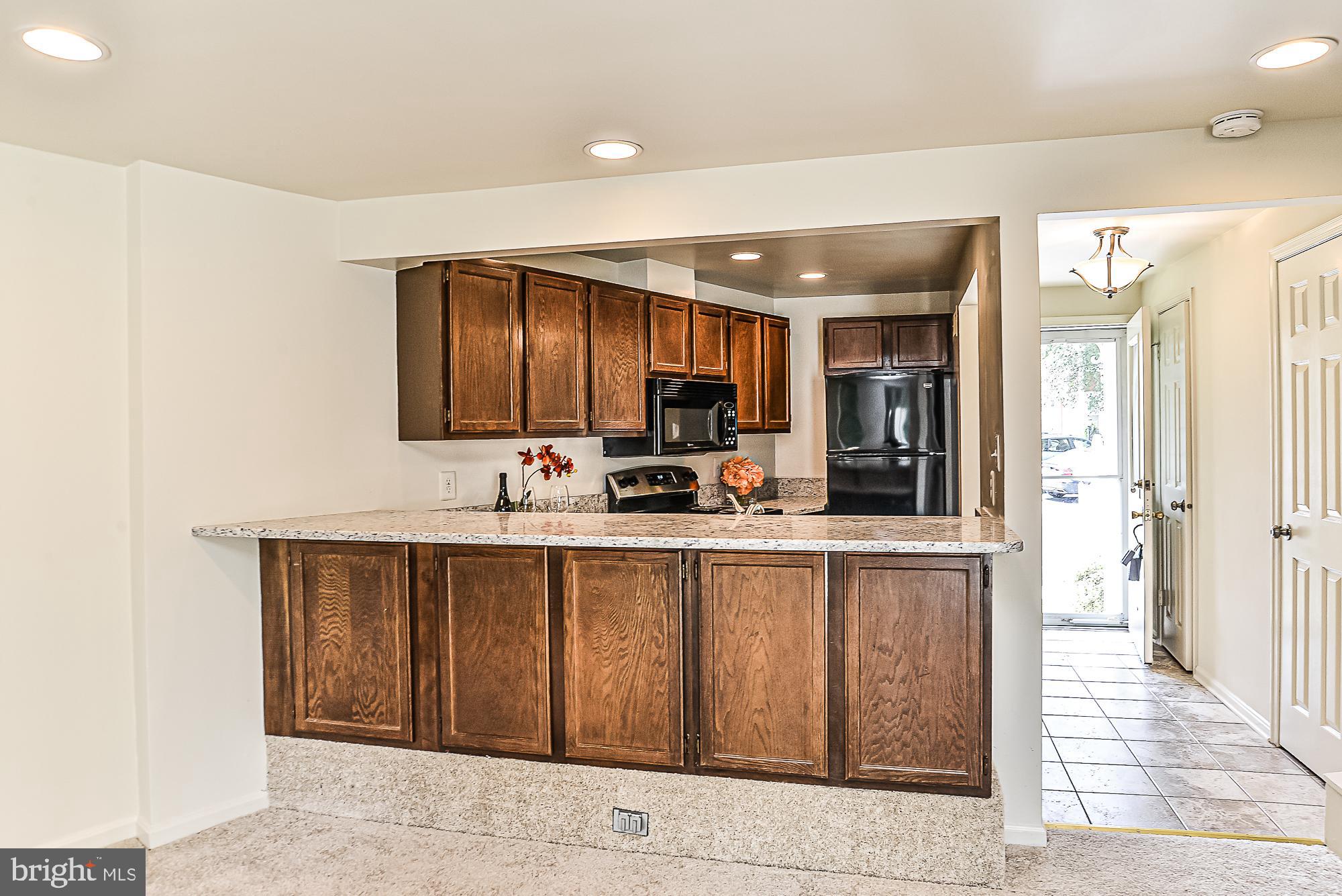 2155 Whisper Way Reston, VA 20191 - Photo 6 of 32 Tons of recessed lighting & brand new carpet