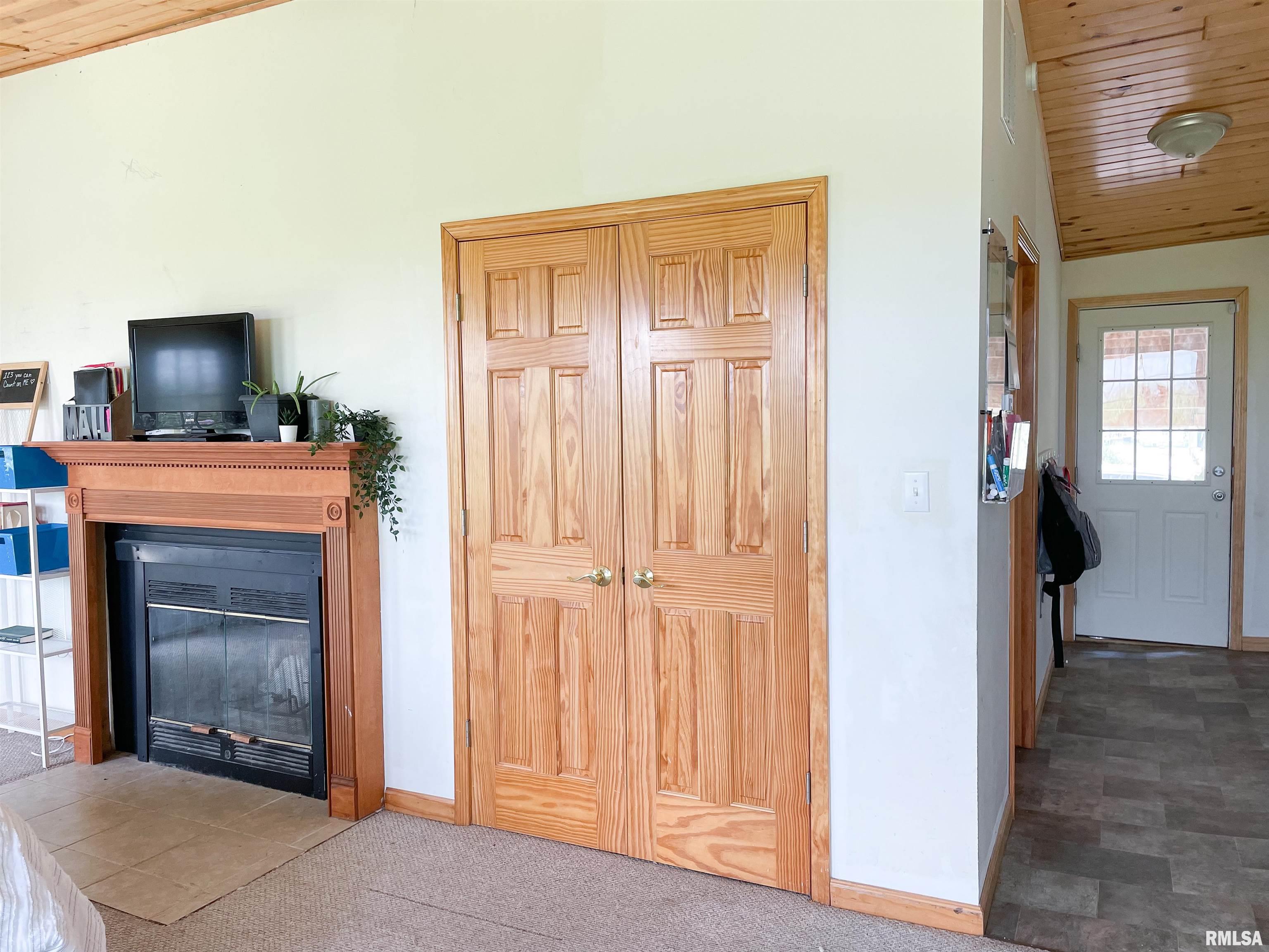 140 Sweetgum Road Du Quoin, IL 62832 - Photo 18 of 43 Gallery Image 18