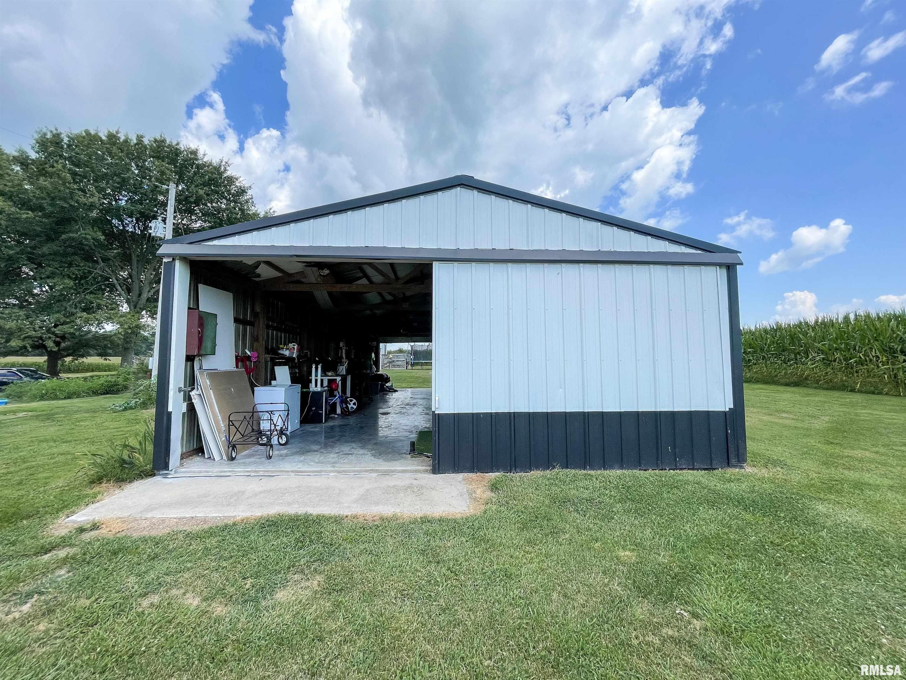 140 Sweetgum Road Du Quoin, IL 62832 - Photo 8 of 43 Gallery Image 8