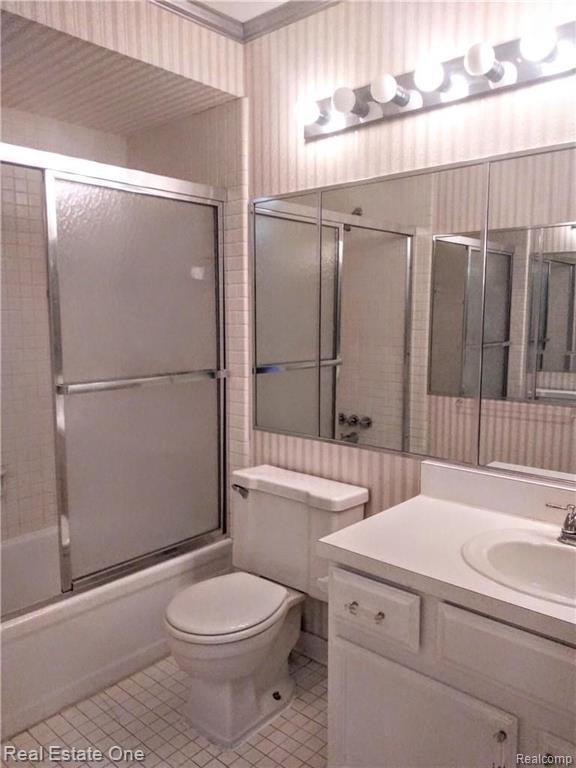 29656 Middlebelt Road, Unit 2403 Farmington, MI 48334 - Photo 8 of 12