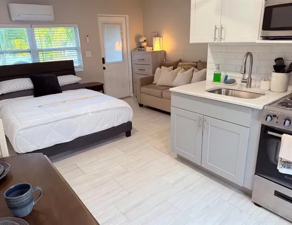 $2,200 | 1214 Bay Pine Boulevard, Unit B, Indian Rocks Beach, FL 33785