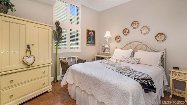 $382,500 | 3340 Northeast 190th Street, Unit 303, Aventura, FL 33180