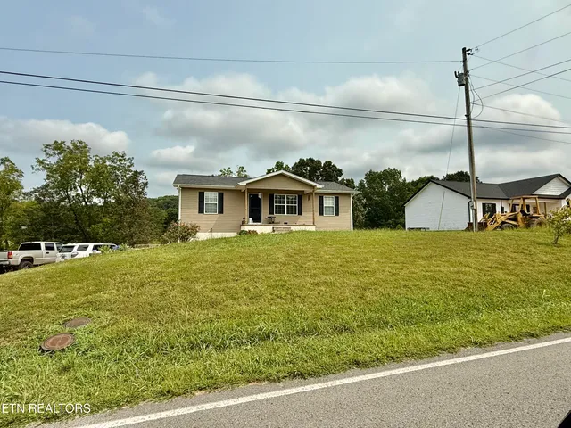 $274,900 | 2670 Sharps Chapel Road, Sharps Chapel, TN 37866