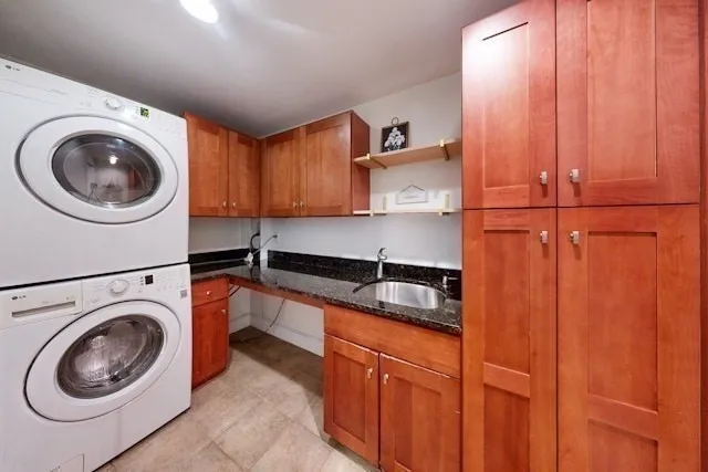 $1,130,000 | 16 Overlook Road, Stoughton, MA 02072