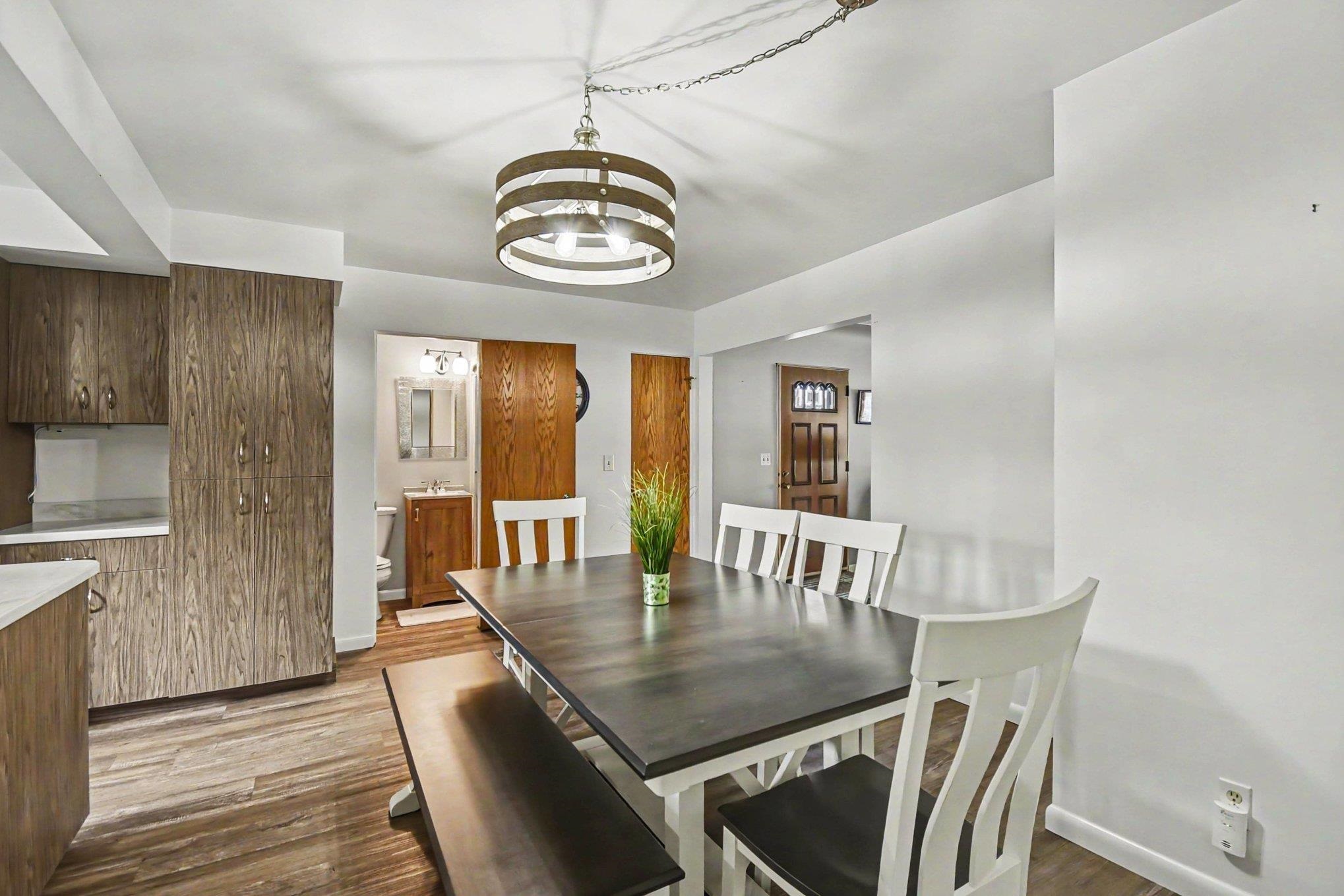 310 South Lincoln Road Bay City, MI 48708 - Photo 13 of 35