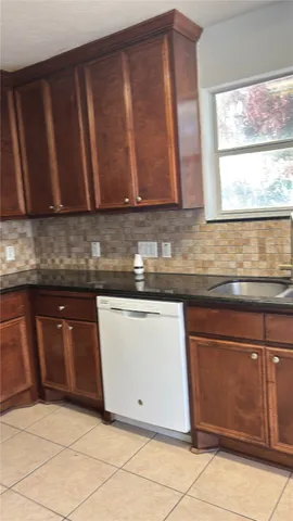 $1,500 | 4911 Oleander Street, Unit B, Pasadena, TX 77586