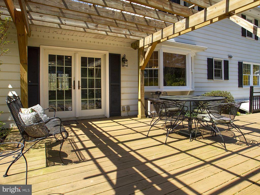 17207 Wesley Chapel Road Monkton, MD 21111 - Photo 18 of 30 Great deck for entertaining