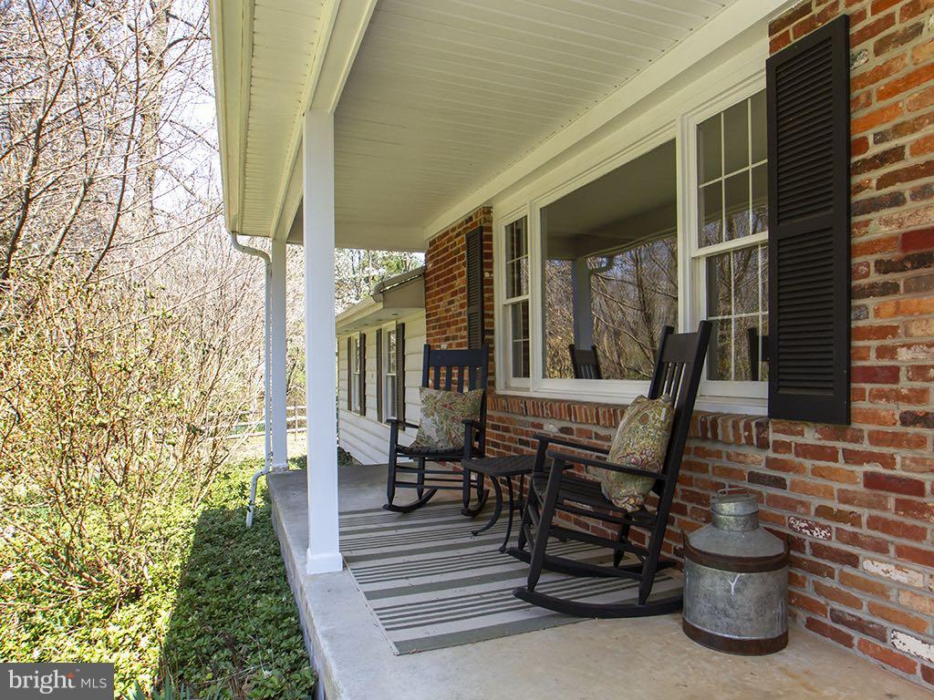 17207 Wesley Chapel Road Monkton, MD 21111 - Photo 29 of 30 Full covered front porch