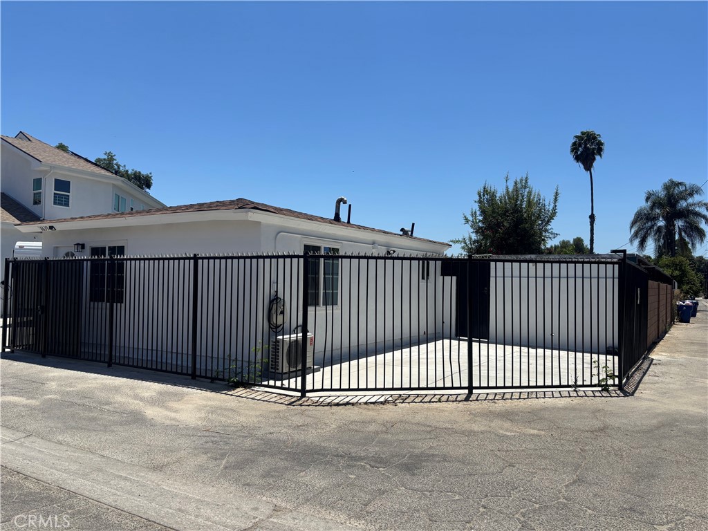 8639 Bothwell Road Northridge, CA 91324 - Photo 19 of 20
