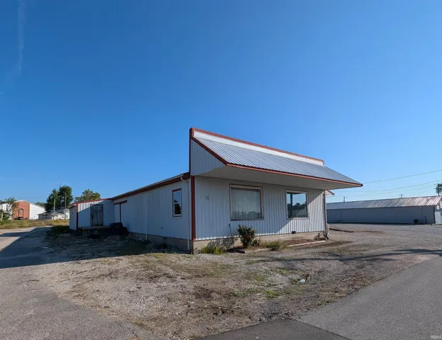 $210,000 | W 3-rd & West 3-rd & W 3rd & Grant Street, Loogootee, IN 47553