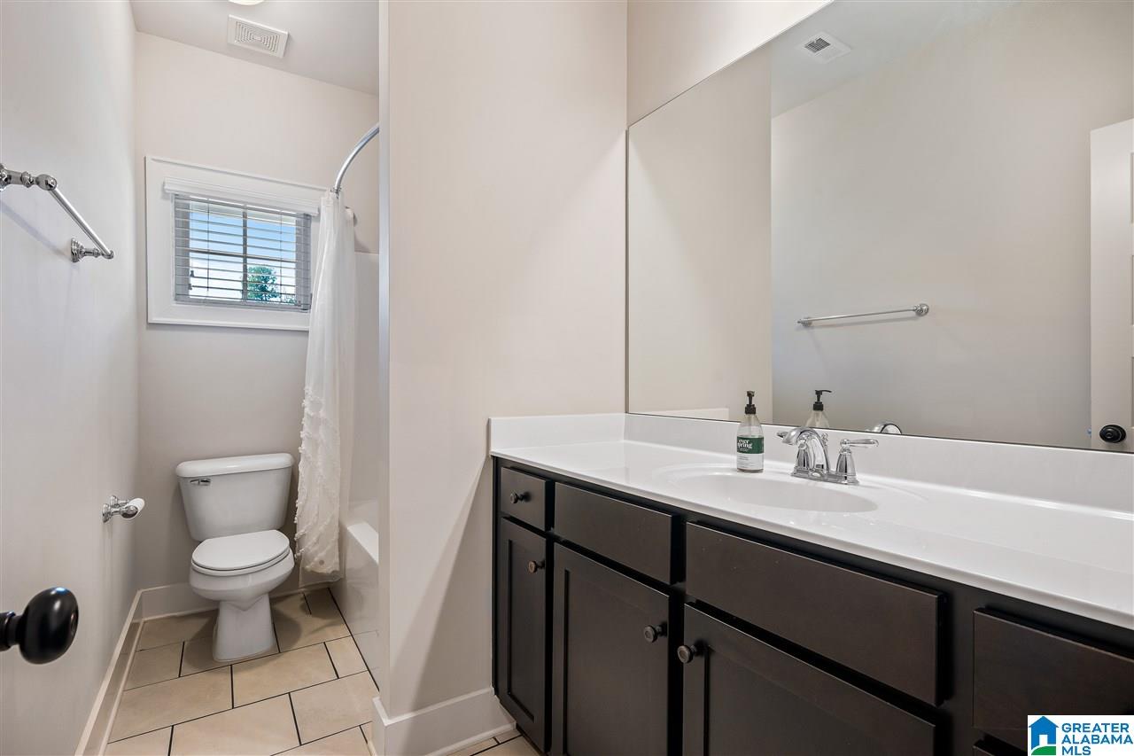1465 Valley Trace Birmingham, AL 35210 - Photo 23 of 34