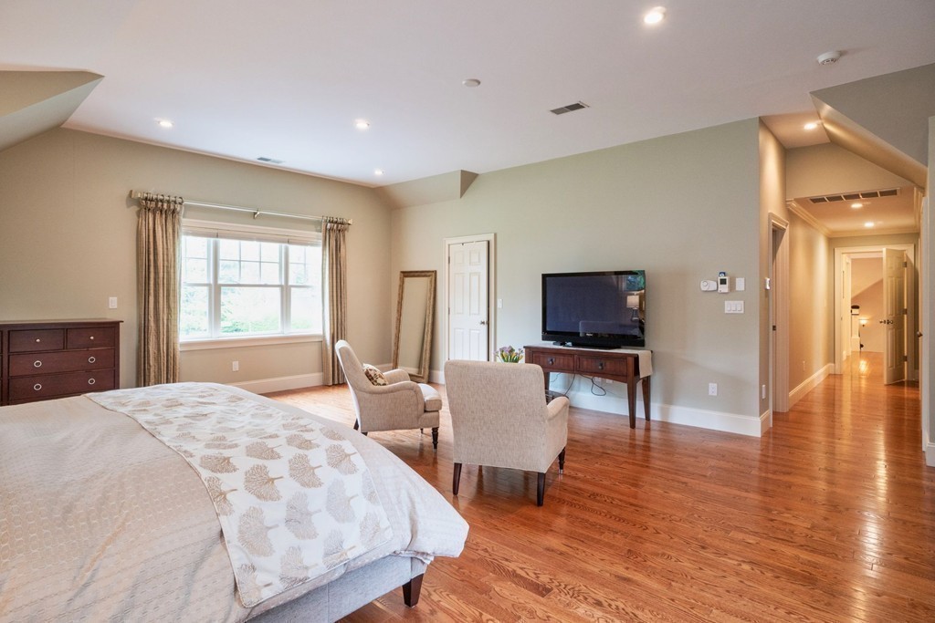 29 Woodcliffe Road Lexington, MA 02421 - Photo 28 of 35