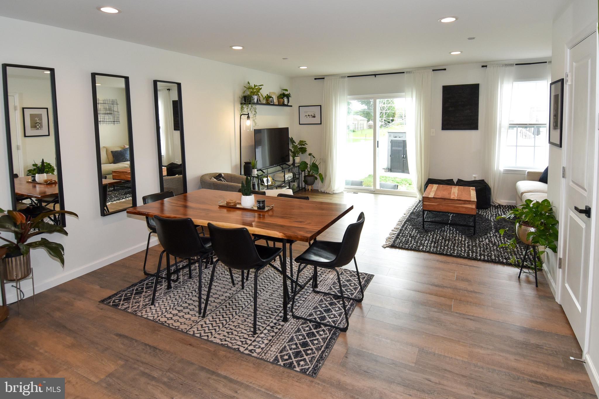 368 Winmeyer Avenue Odenton, MD 21113 - Photo 12 of 54 DINING AND LIVING ROOM