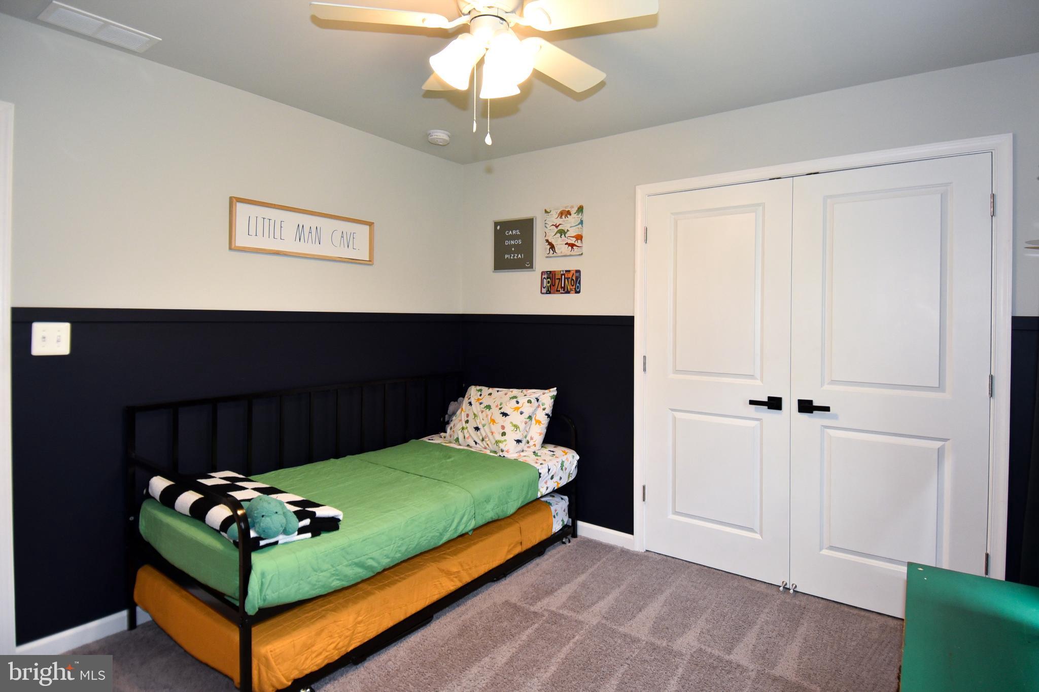 368 Winmeyer Avenue Odenton, MD 21113 - Photo 36 of 54 UPPER LEVEL 1 BEDROOM 3 CLOSET