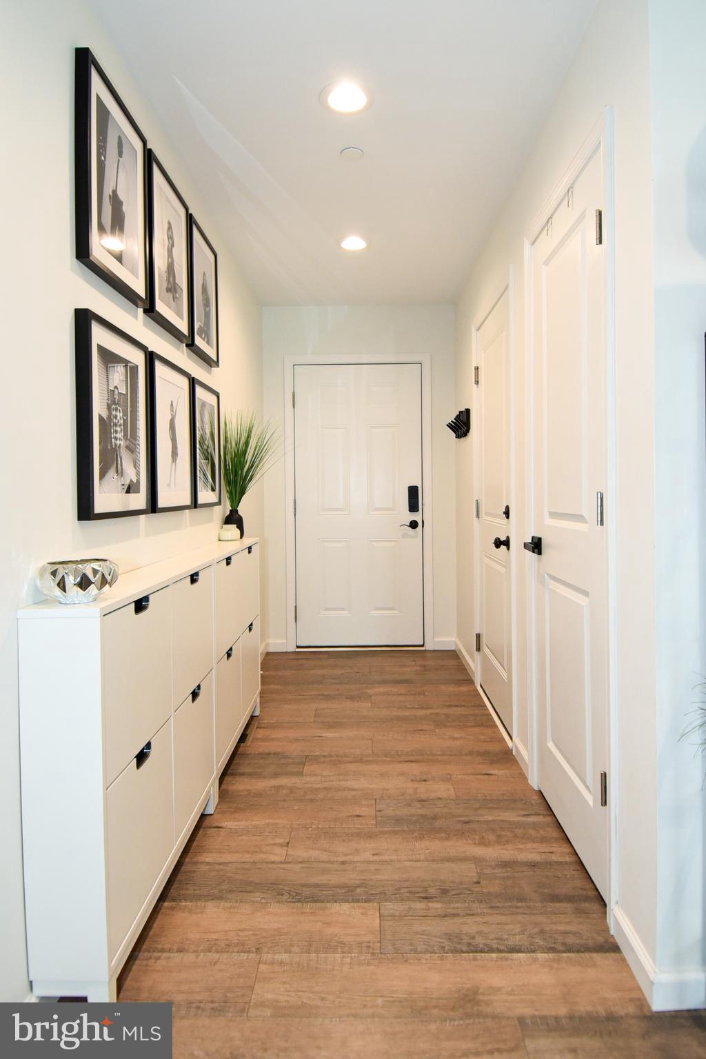 368 Winmeyer Avenue Odenton, MD 21113 - Photo 4 of 54 FRONT DOOR ENTRANCE