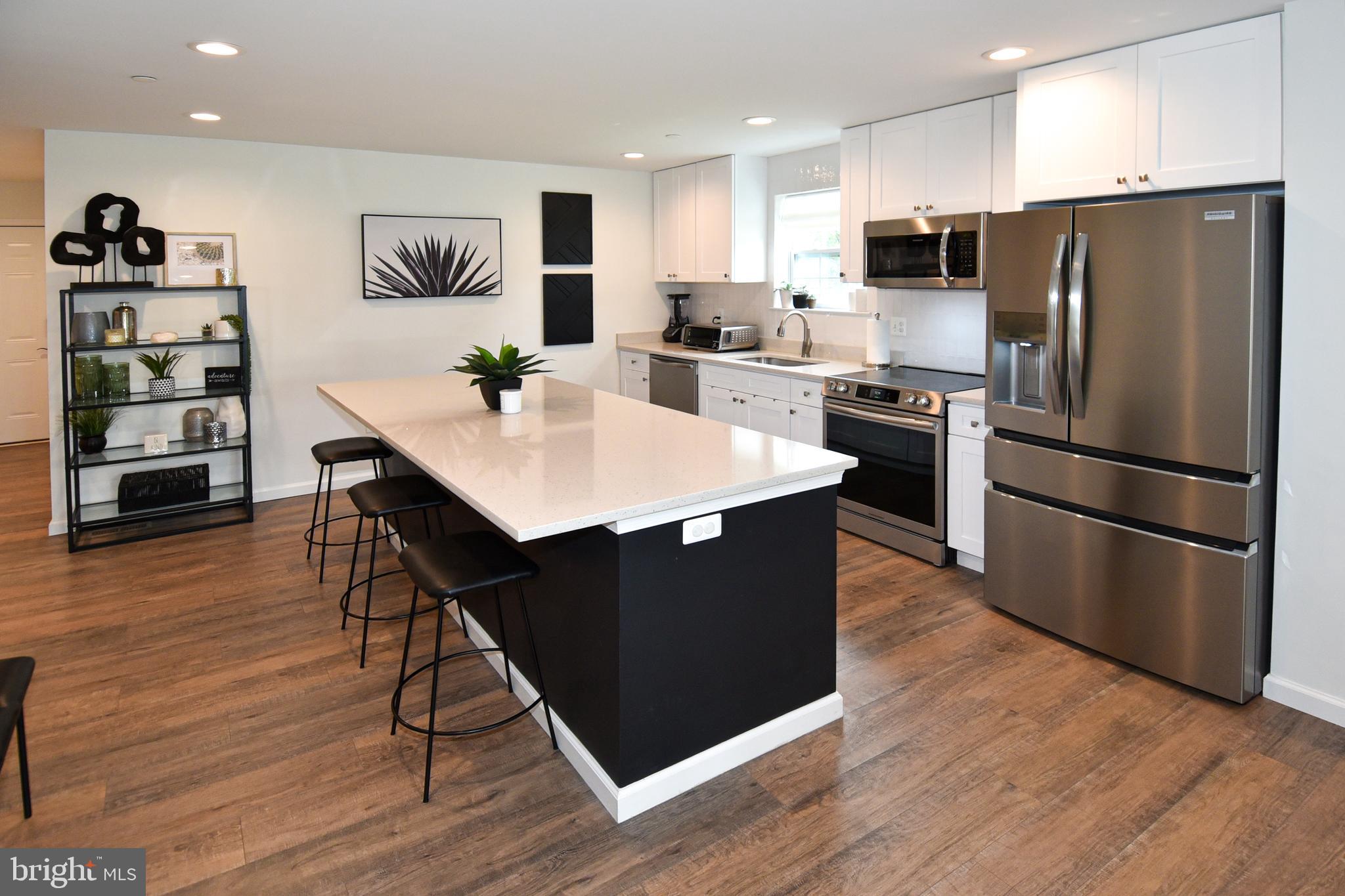 368 Winmeyer Avenue Odenton, MD 21113 - Photo 10 of 54 STAINLESS STEEL APPLIANCES