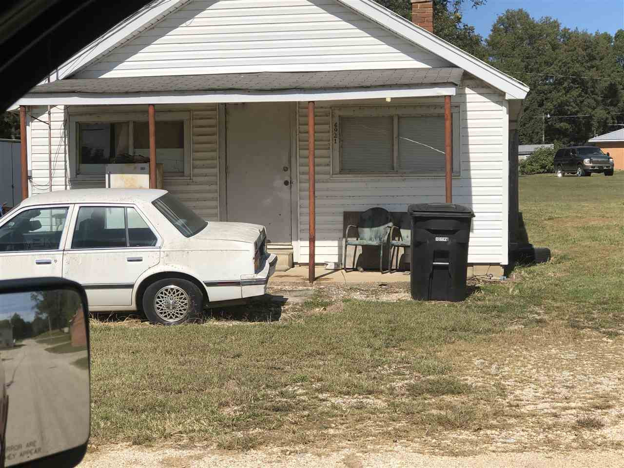4929-r J R J Welch Road Friendship, TN 38034 - Photo 1 of 1 a view of a car in front of house