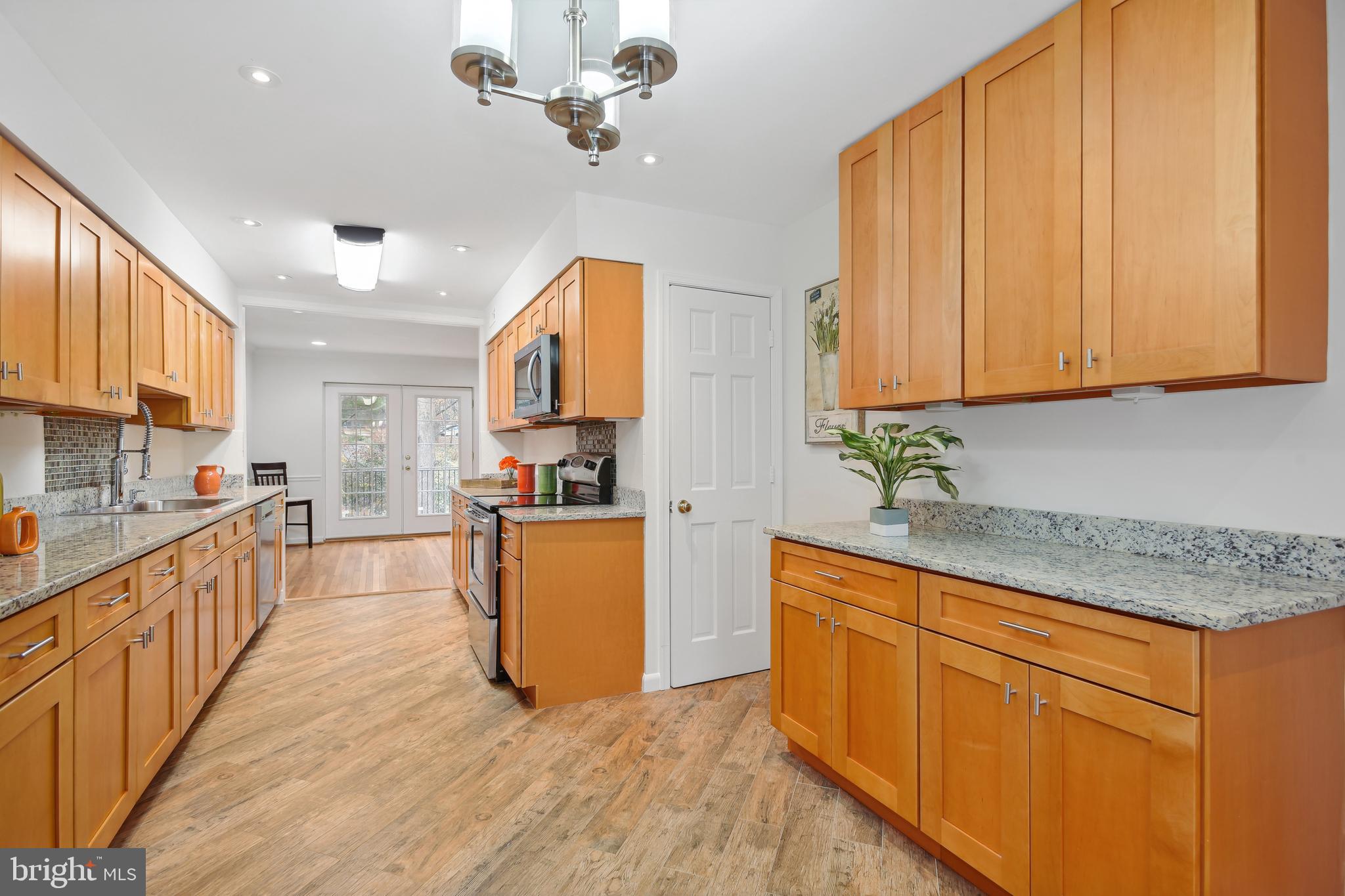 2121 Golf Course Drive Reston, VA 20191 - Photo 19 of 38