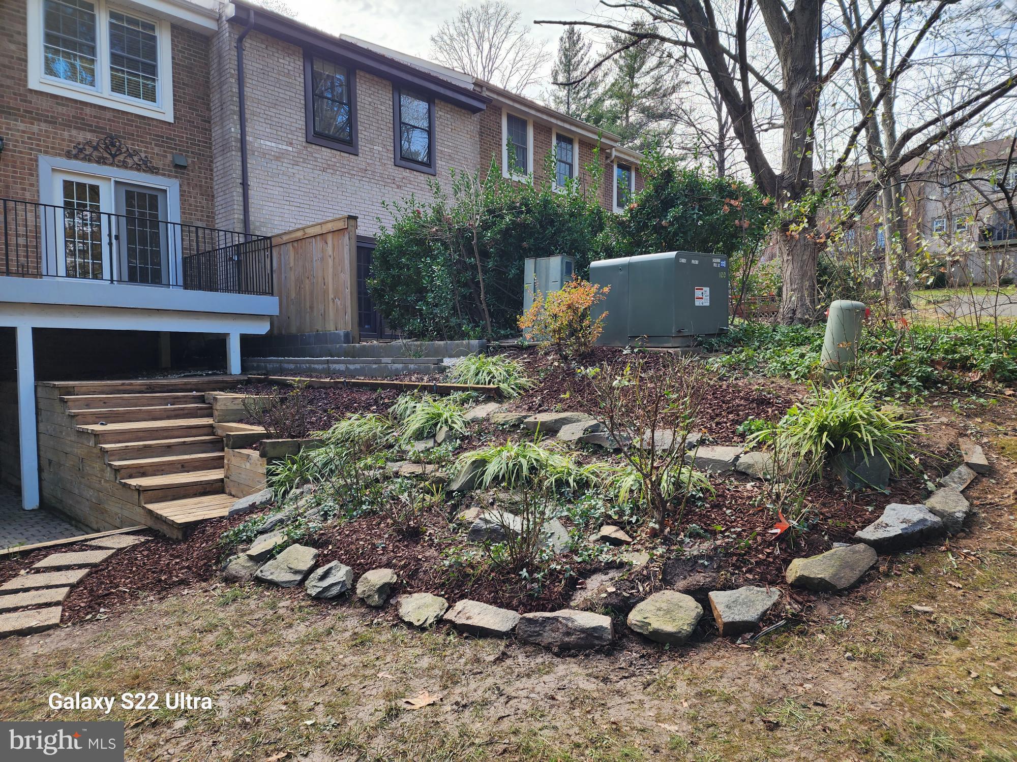 2121 Golf Course Drive Reston, VA 20191 - Photo 3 of 38