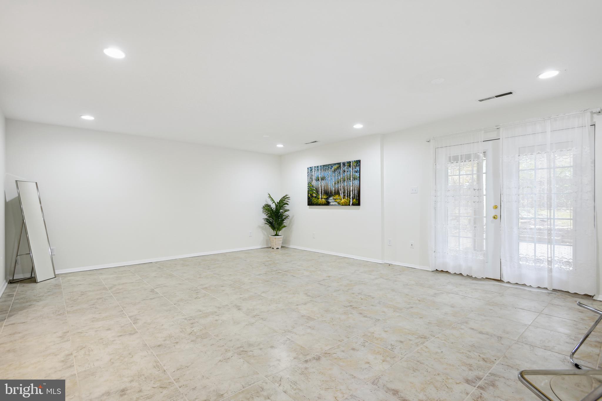 2121 Golf Course Drive Reston, VA 20191 - Photo 31 of 38