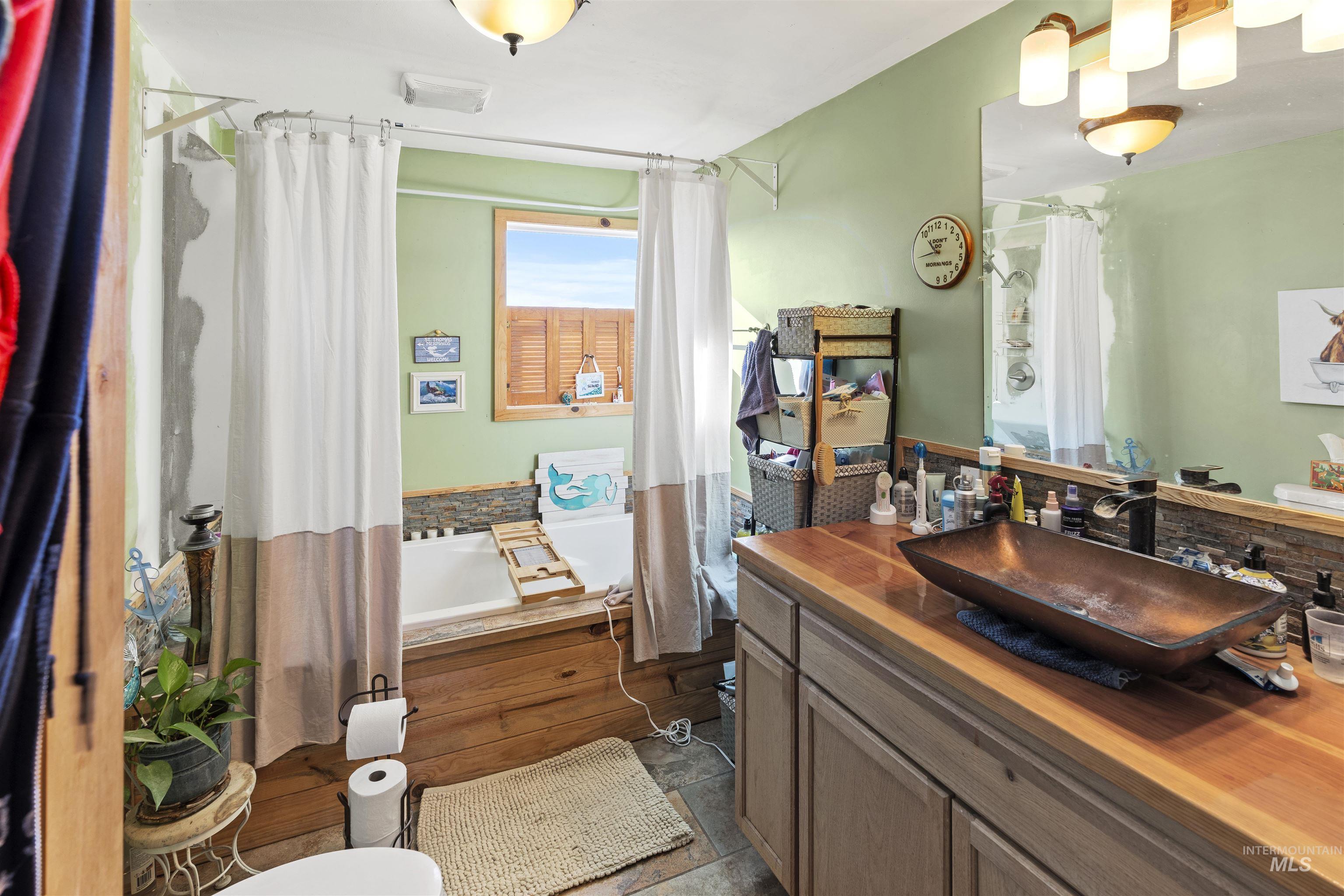 5109 Hyline Road Ontario, OR 97914 - Photo 16 of 48