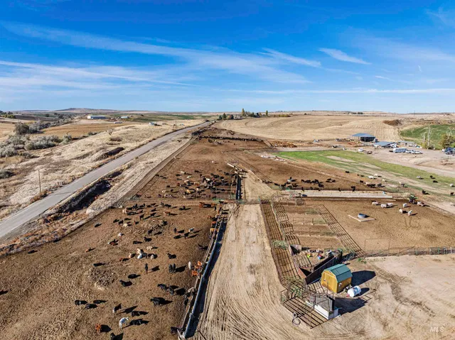 $1,200,000 | 5109 Hyline Road, Ontario, OR 97914