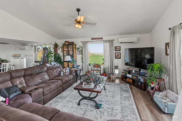 $1,200,000 | 5109 Hyline Road, Ontario, OR 97914